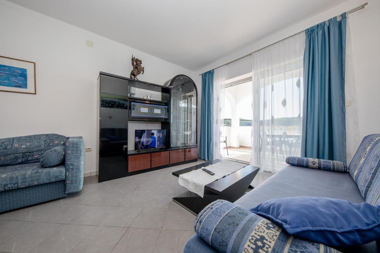 Apartments And Rooms By The Sea Supetarska Draga - Gornja, Rab - 11579 Eksteriør billede