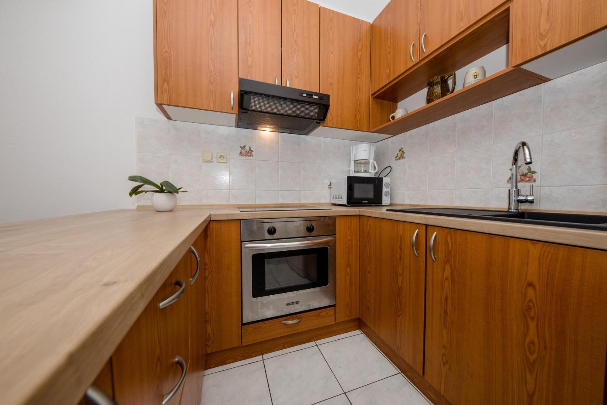 Apartments And Rooms By The Sea Supetarska Draga - Gornja, Rab - 11579 Værelse billede