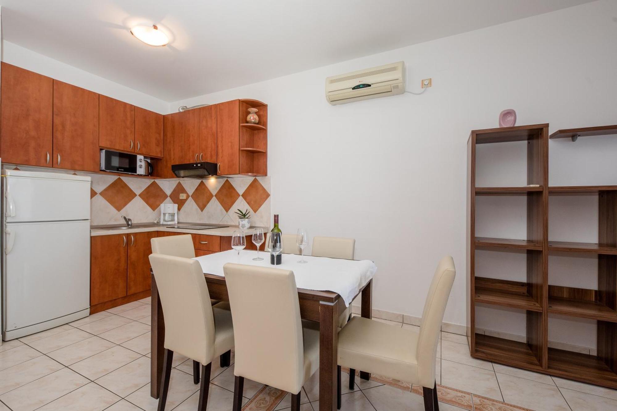 Apartments And Rooms By The Sea Supetarska Draga - Gornja, Rab - 11579 Værelse billede